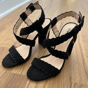 Qupid black heel, size 6
